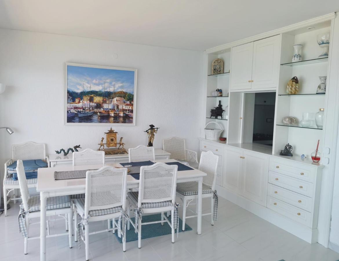 Spacious Seafront Apartment Platja d'Aro Exteriör bild