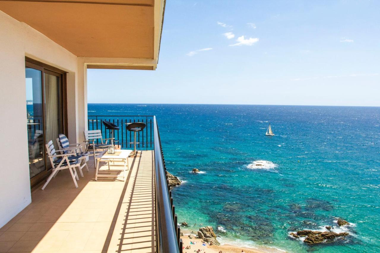 Spacious Seafront Apartment Platja d'Aro Exteriör bild